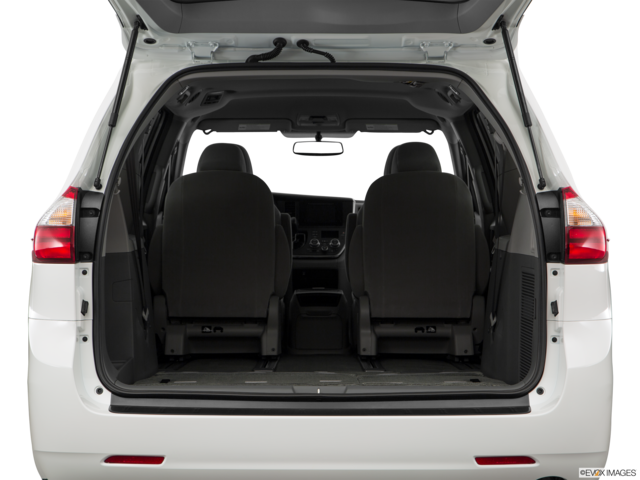 2017 toyota sienna cargo area empty