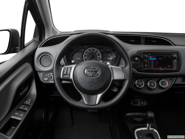 2017 toyota yaris dashboard