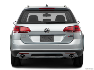 2017 volkswagen golf-alltrack back