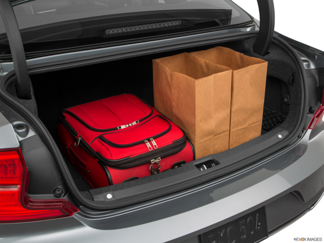 2017 volvo s90 cargo area with stuff