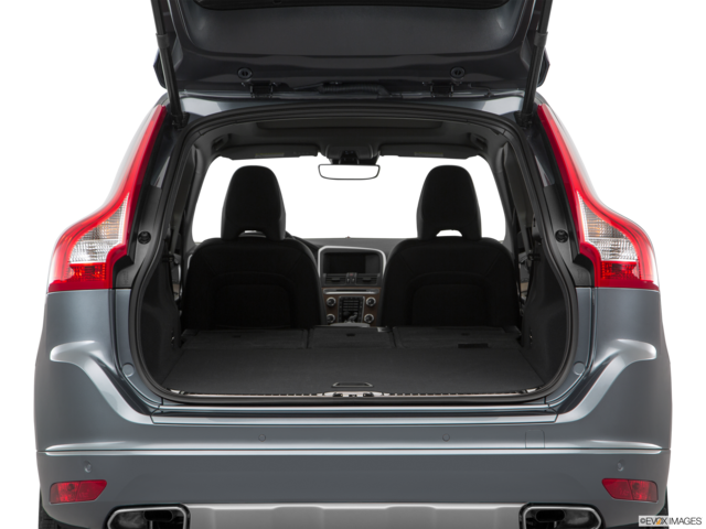 2017 volvo xc60 cargo area empty