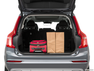 2017 volvo xc90 cargo area with stuff