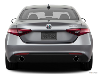 2018 alfa-romeo giulia back