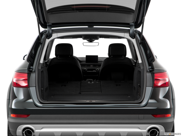2018 audi a4-allroad cargo area empty