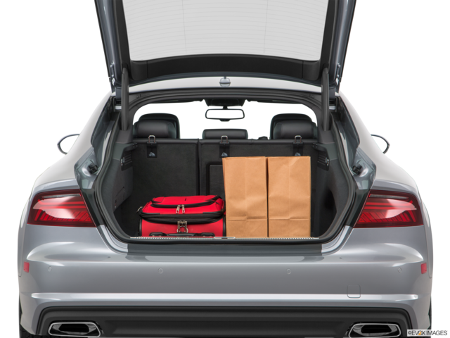 2018 audi a7 cargo area with stuff