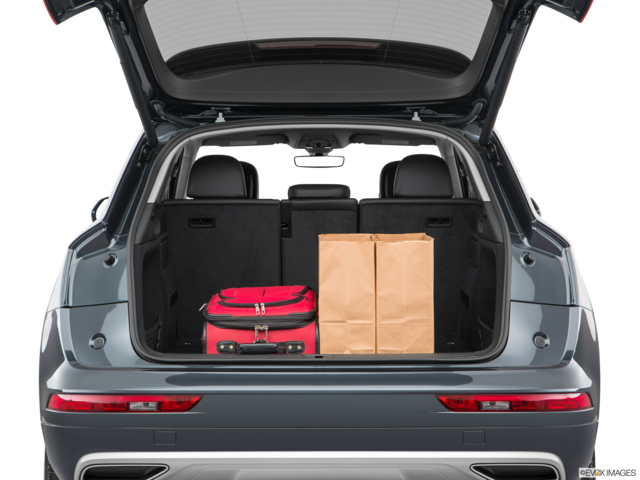 2018 audi q5 cargo area with stuff