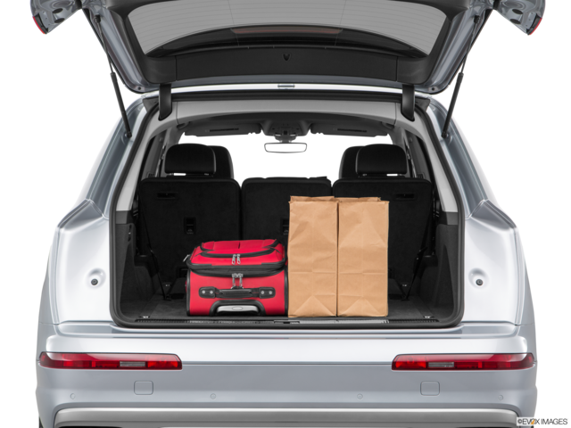 2018 audi q7 cargo area with stuff