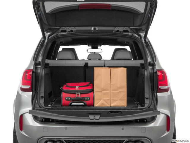 2018 bmw x5 cargo area with stuff