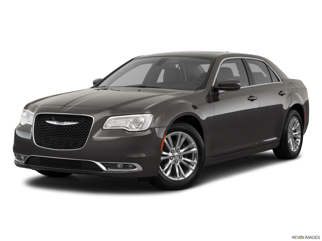 2018 chrysler 300 angled front