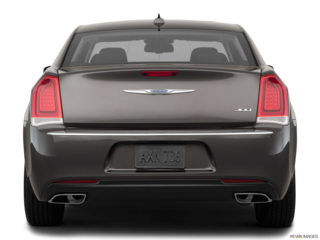 2018 chrysler 300 back