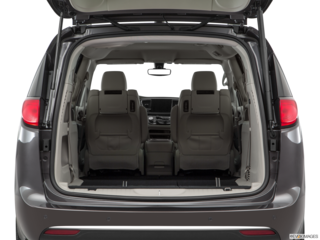 2018 chrysler pacifica cargo area empty