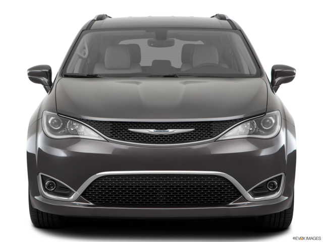 2018 chrysler pacifica front