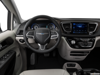 2018 chrysler pacifica dashboard