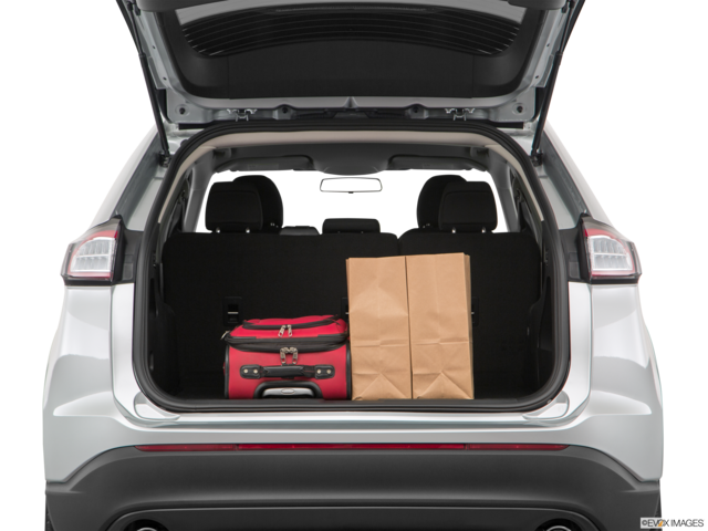 2018 ford edge cargo area with stuff