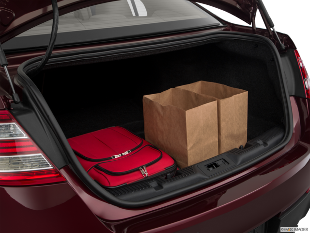 2018 ford taurus cargo area with stuff