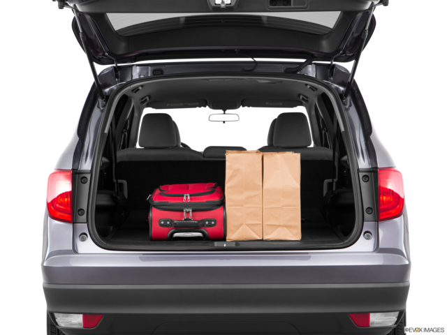 2018 honda pilot cargo area with stuff