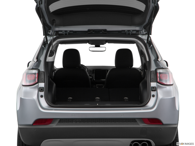 2018 jeep compass cargo area empty