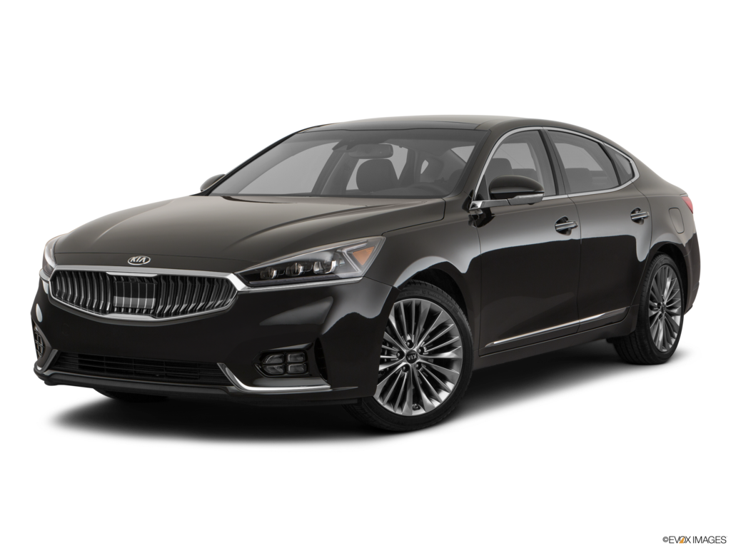 2018 kia cadenza angled front