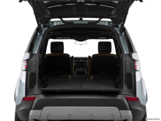 2018 land-rover discovery cargo area empty