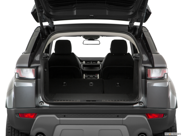 2018 land-rover range-rover-evoque cargo area empty