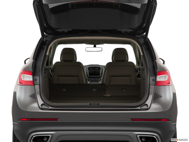 2018 lincoln mkx cargo area empty