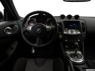 2018 nissan 370z dashboard