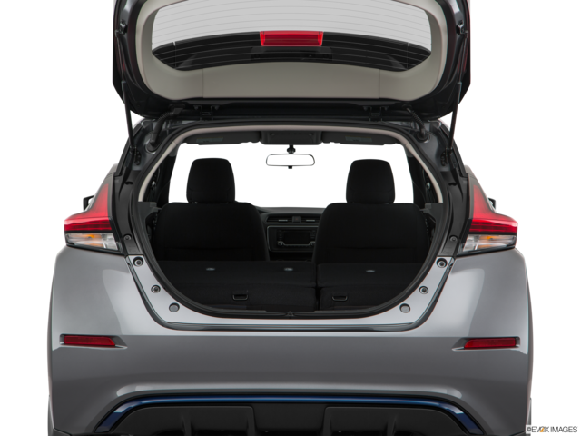 2018 nissan leaf cargo area empty