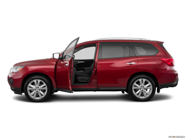2018 nissan pathfinder side