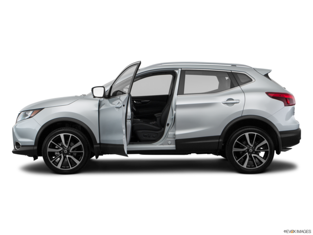 2018 nissan rogue-sport side