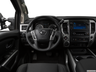 2018 nissan titan dashboard