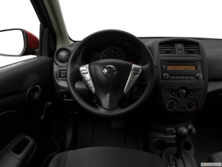 2018 nissan versa dashboard