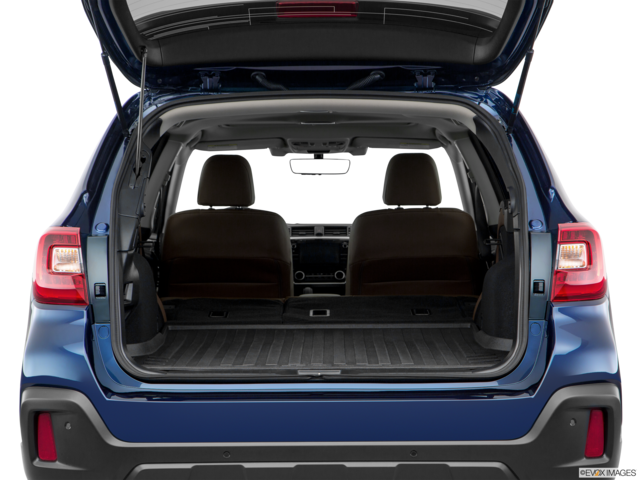 2018 subaru outback cargo area empty