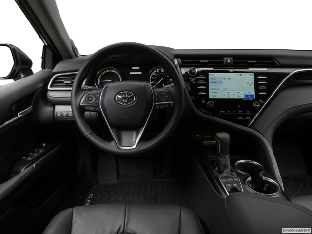 2018 toyota camry-hybrid dashboard