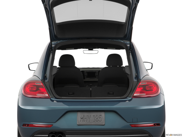 2018 volkswagen beetle cargo area empty