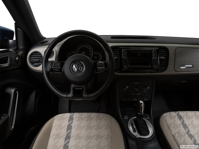 2018 volkswagen beetle dashboard