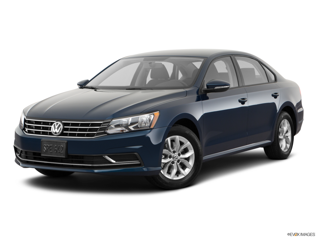 2018 volkswagen passat angled front