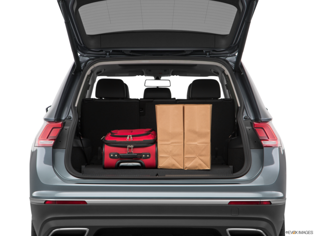 2018 volkswagen tiguan cargo area with stuff