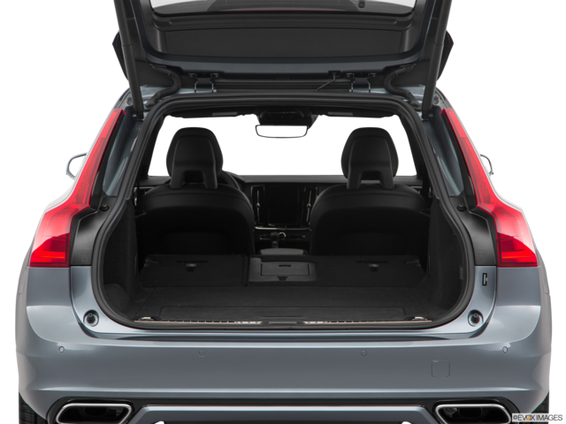 2018 volvo v90 cargo area empty