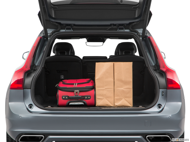 2018 volvo v90 cargo area with stuff