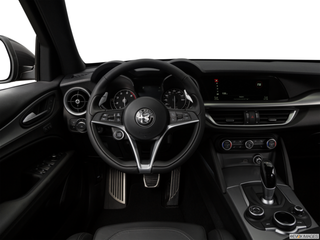 2019 alfa-romeo stelvio dashboard