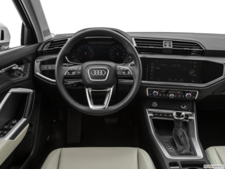 2019 audi q3 dashboard