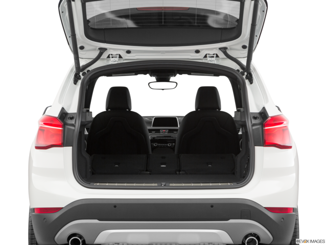 2019 bmw x1 cargo area empty