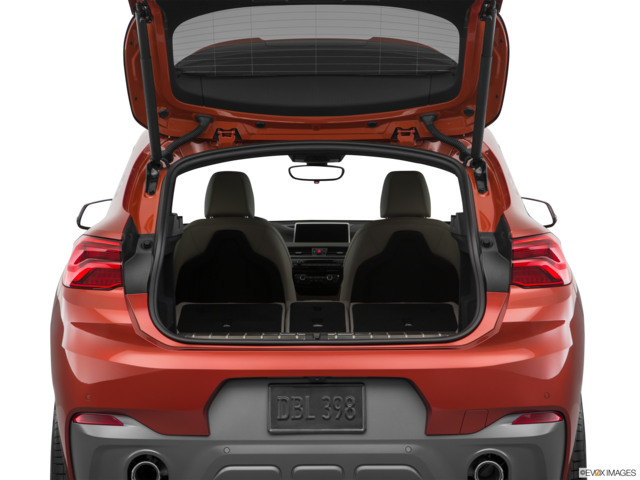 2019 bmw x2 cargo area empty