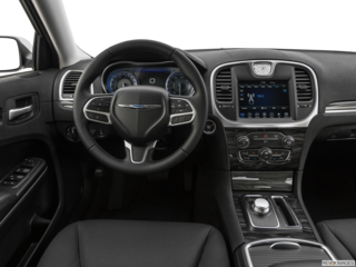 2019 chrysler 300 dashboard