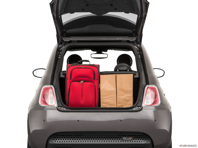 2019 fiat 500e cargo area with stuff
