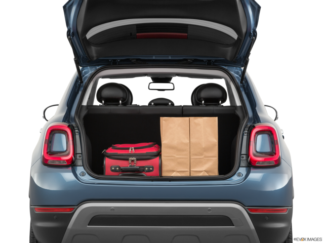 2019 fiat 500x cargo area with stuff