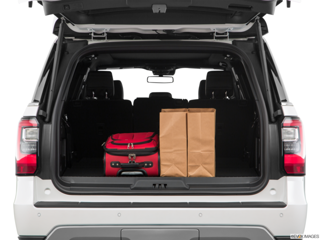 2019 ford expedition cargo area with stuff