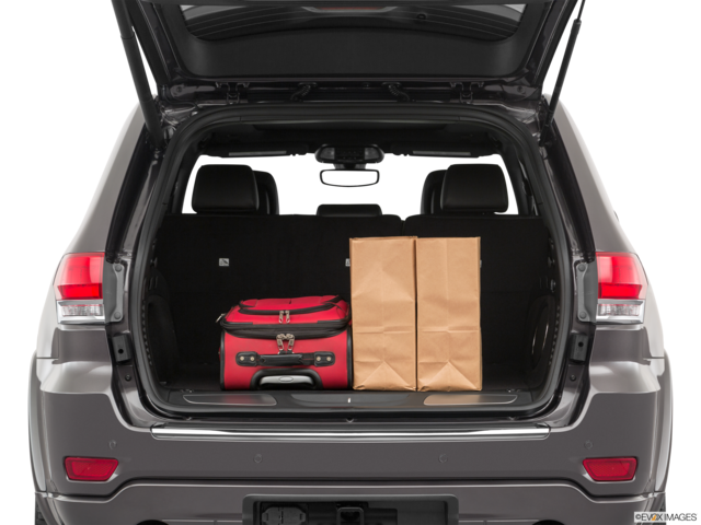 2019 jeep grand-cherokee cargo area with stuff