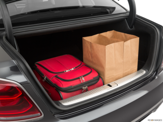 2019 kia k900 cargo area with stuff