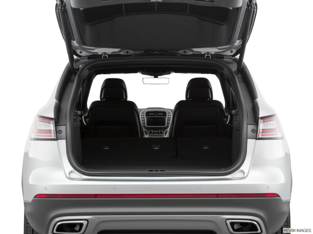 2019 lincoln nautilus cargo area empty